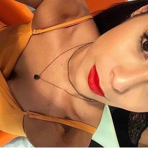 Meet your Posher, Carolina